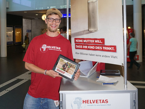 Corris führt iPads am Infostand ein